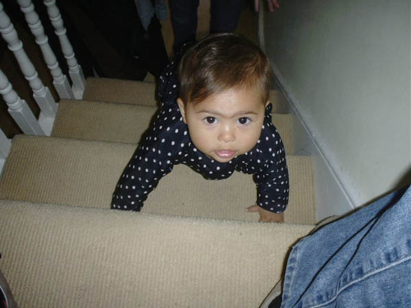 Sasha_climbing_stairs412886da0